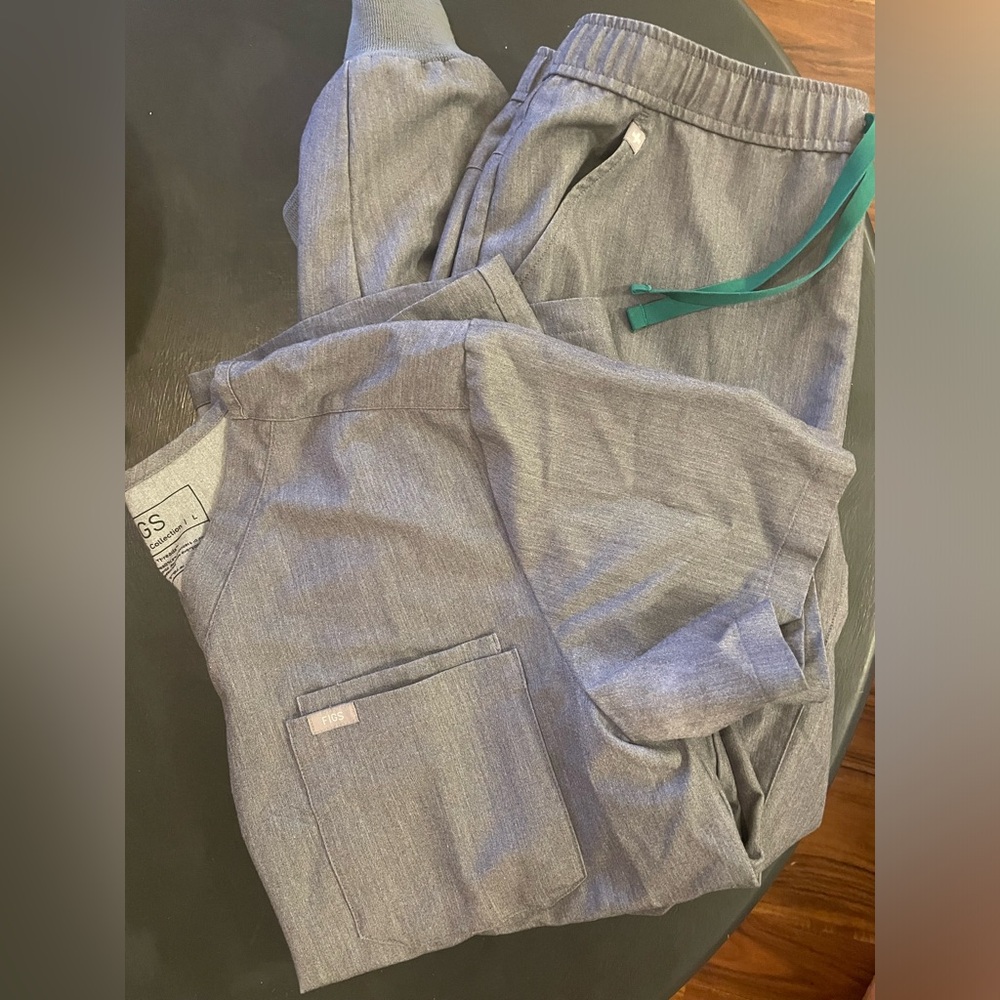 Figs Gray Scrub Set for Men